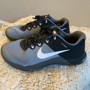 Nike Metcon 2 Flywire’s size 7.5
